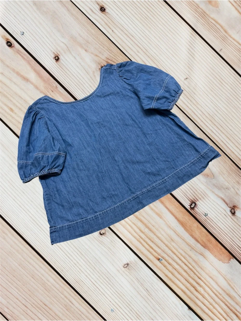 Loft L cotton puff sleeve chambray top